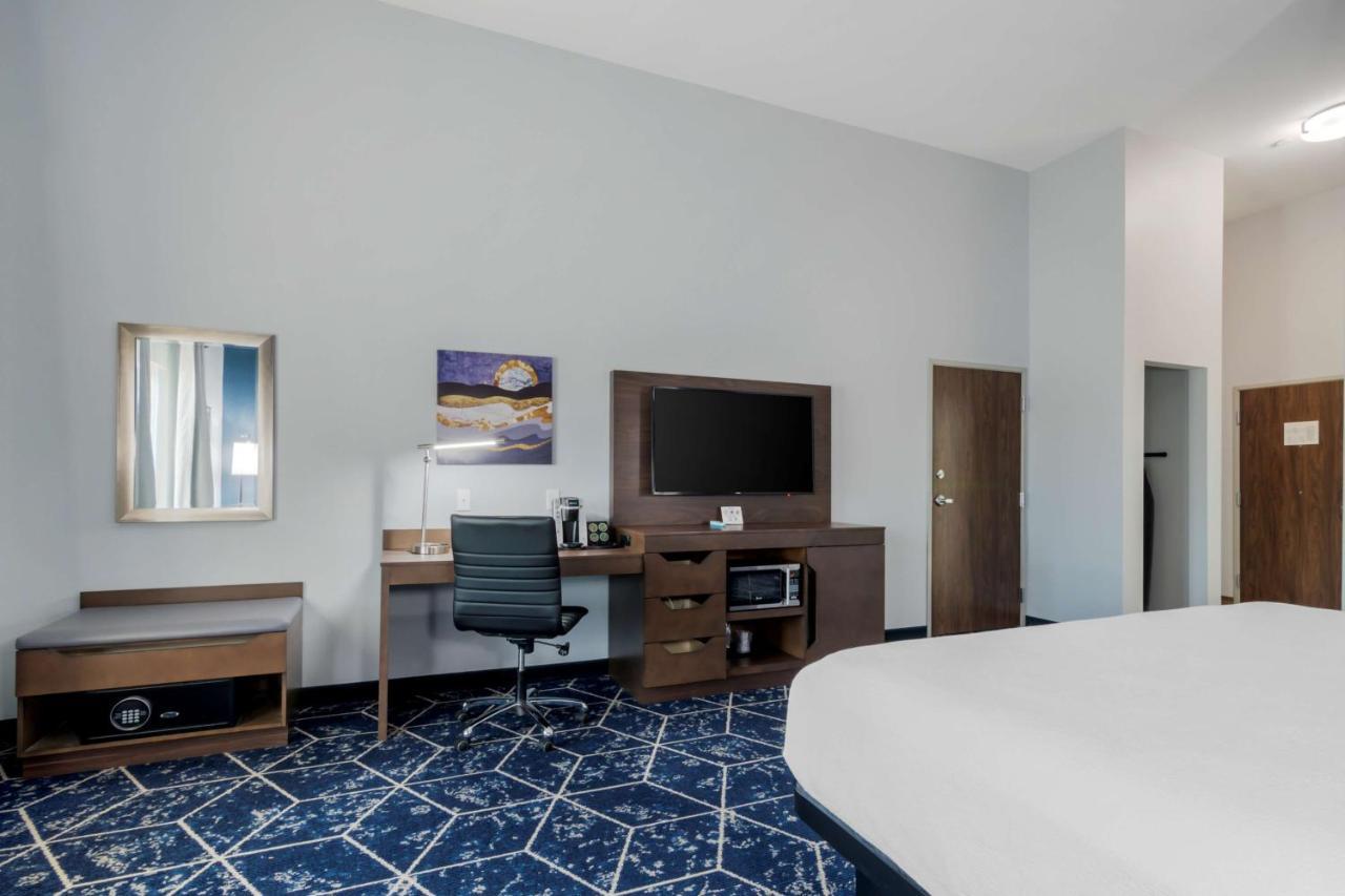 Best Western Plus St. Louis Airport Hotel Woodson Terrace المظهر الخارجي الصورة